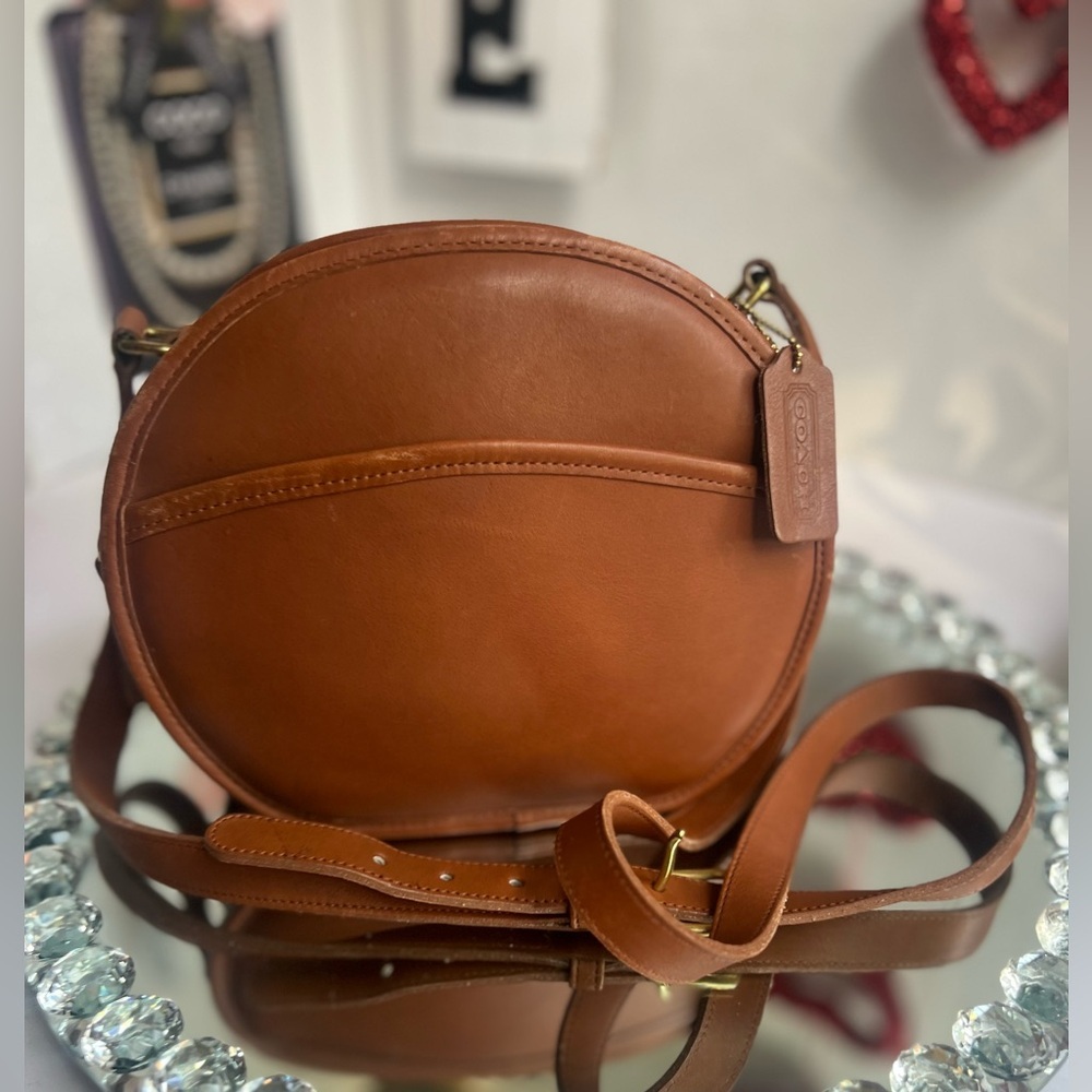 Coach vintage 90s BrownLeather Crossbody Bag with Structured Design - Picture 10 of 12